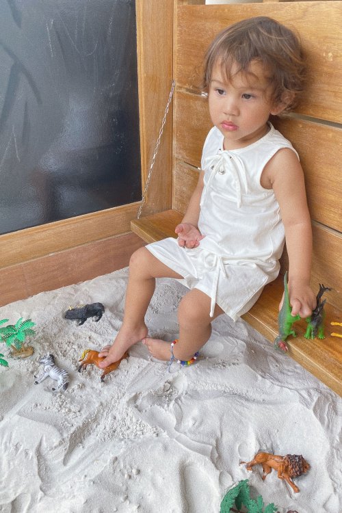 Little Kona Shorts / White