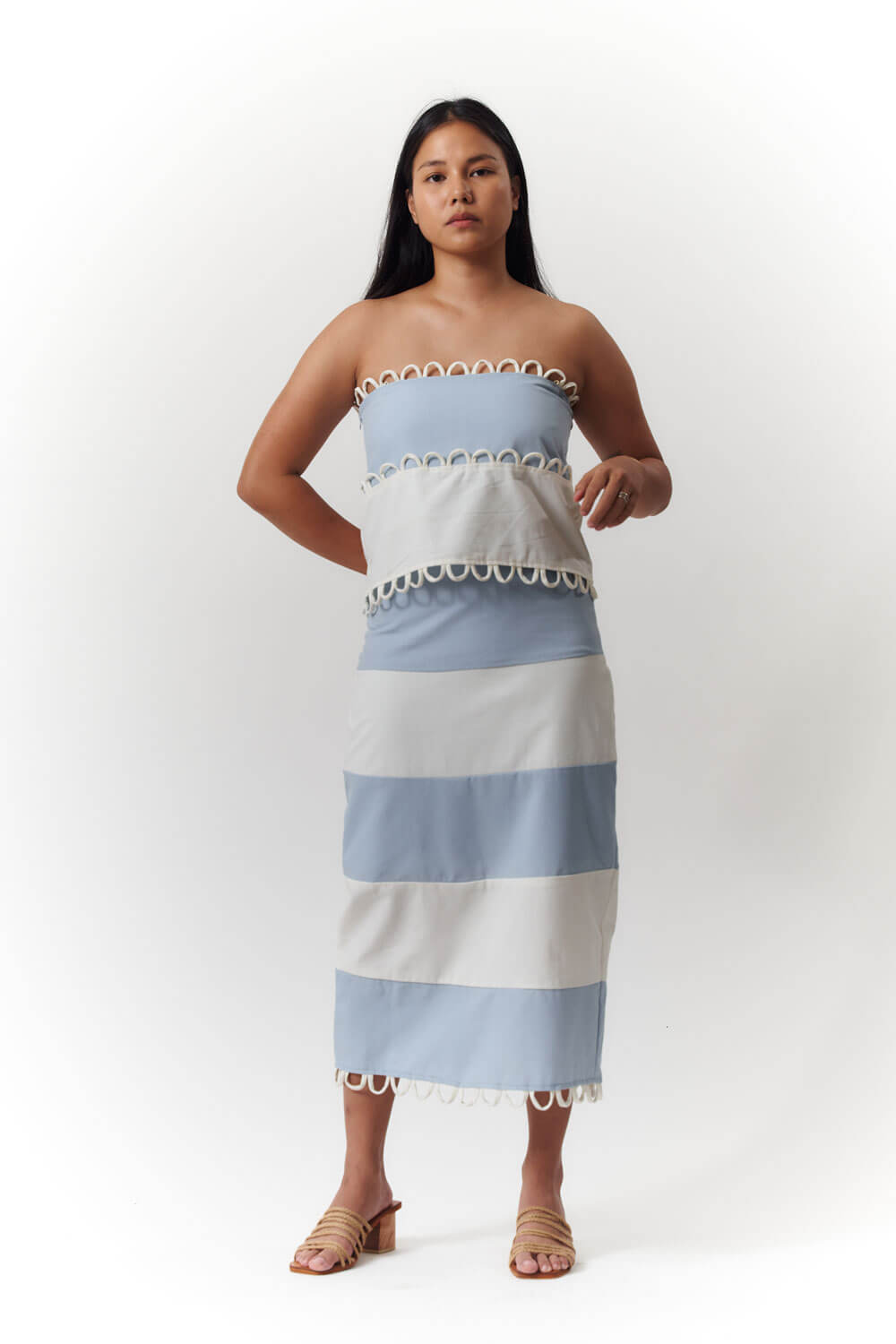 Sienna Scallop Top / Poolside & White