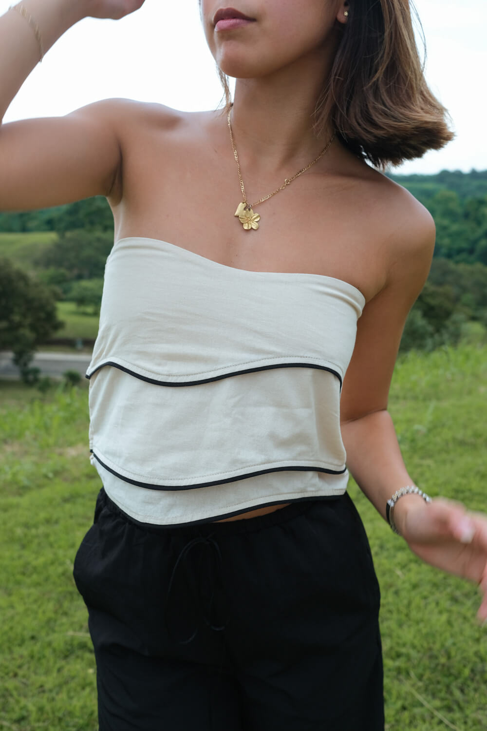 Arlo Tube Top / Crema & Black