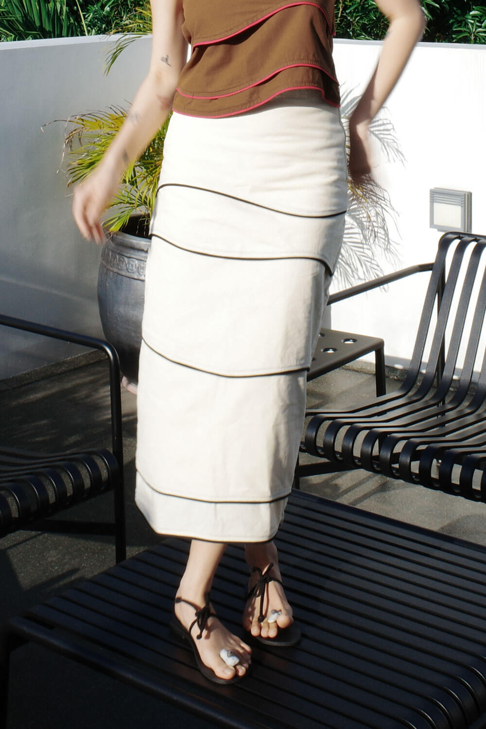 Arlo Midi Skirt / Crema & Black